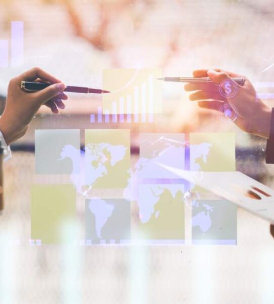 data-analysts-analytics-visualization-Compressed